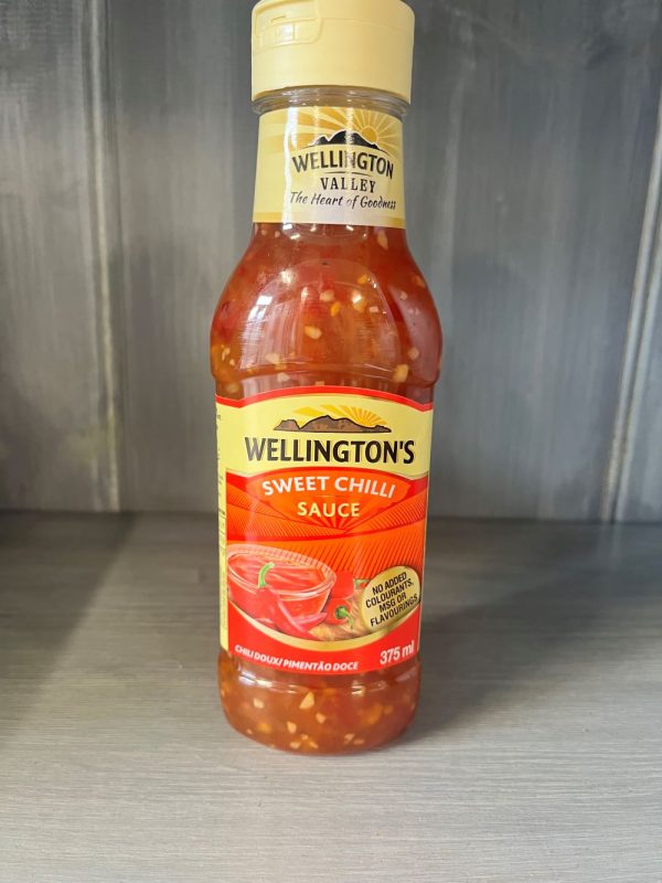 Discover the tangy sweetness of Wellington's Sweet Chilli Sauce – the perfect addition to your culinary creations